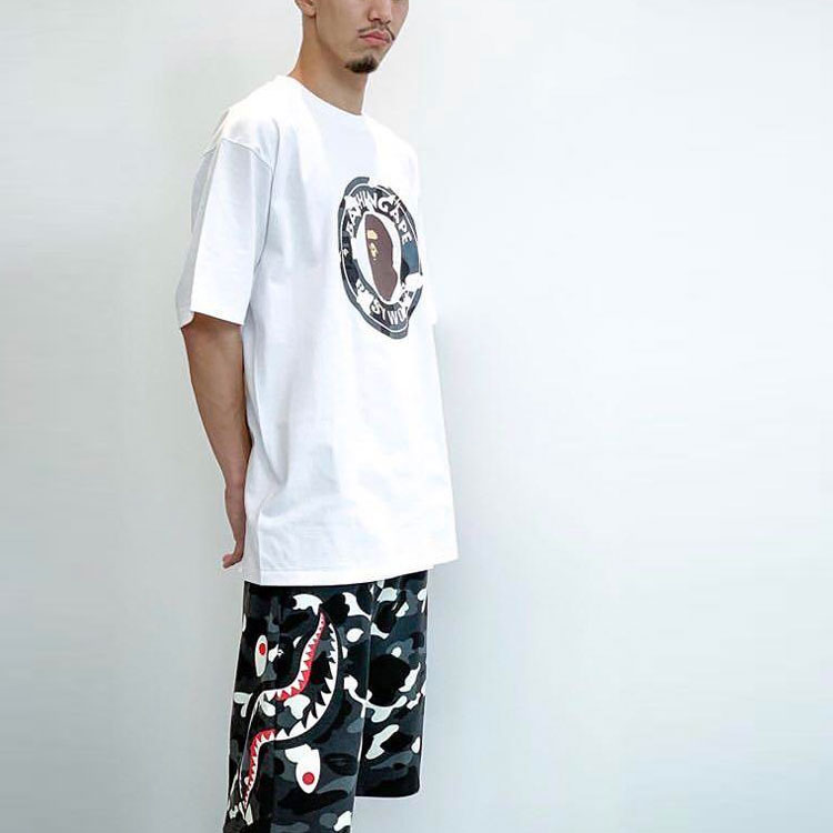 Shop BAPE 城市迷彩鯊魚圖案短褲 1G80-153-010