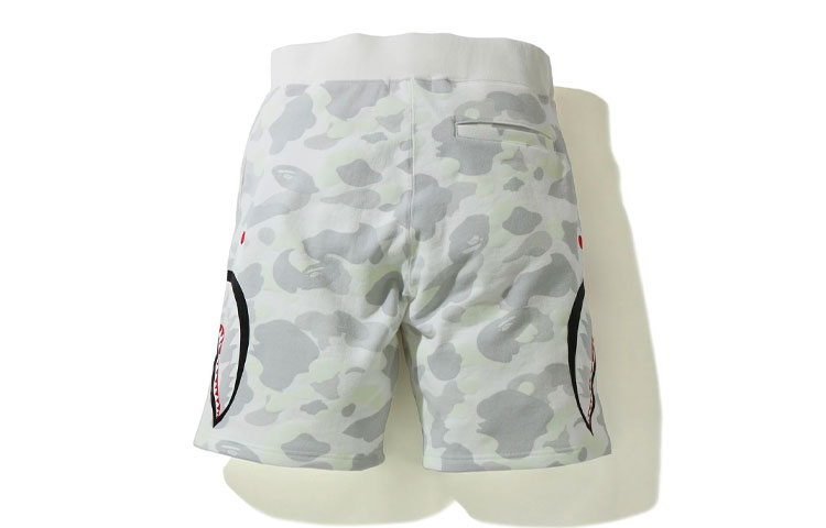 Details for BAPE 城市迷彩鯊魚圖案短褲 1G80-153-010