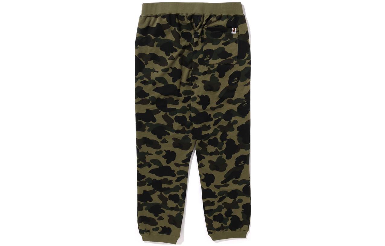 Lookbook 베이프 루즈핏 카모 니트 조거 팬츠 스트레이트 레그 스타일. 1J80-152-002