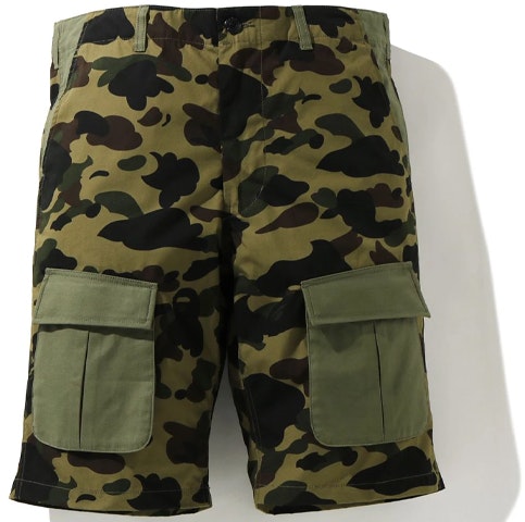 bape-loose-fit-cargo-shorts-with-camouflage-patchwork-1-h30-153-013