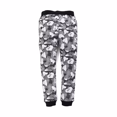 BAPE Relaxed Fit Sweatpants with Ape Logo and Elastic Waistband. 0ZXPTM152002H