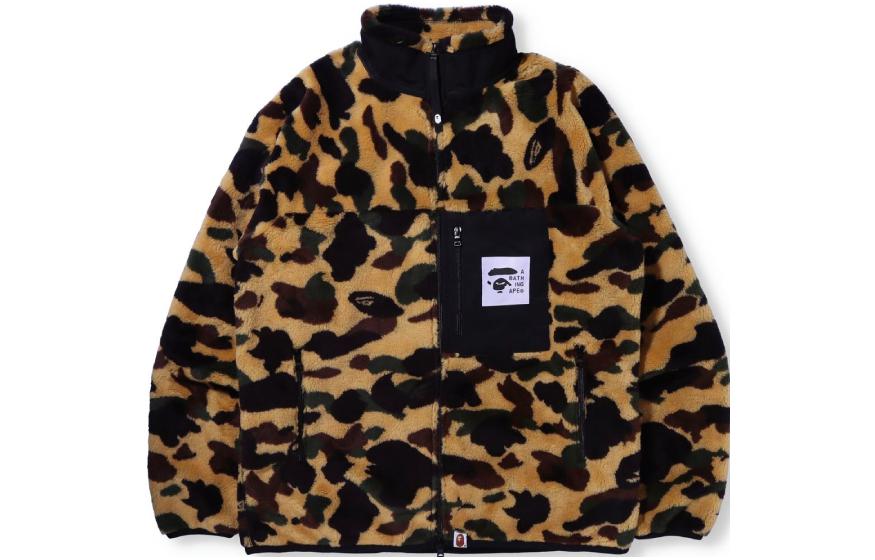 Order Bape A BATHING APE Jaket Fleece Camo dengan Logo Ape. 0ZXJKM14003XH