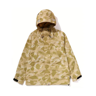 Bape A BATHING APE Camo Shark Zip-Up Hoodie Jacket Khaki. 1K30-140-004