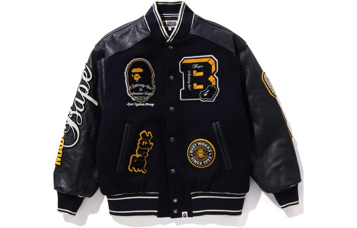 Shop Bape A BATHING APE 动物字母印花棒球夹克长袖外套. 1J80-141-058