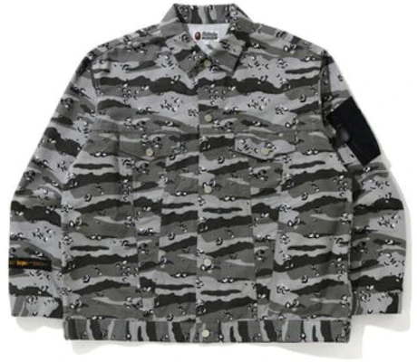 Bape A BATHING APE Jaket Longgar Camo Padang Pasir. 1H30-140-004 Shop Bape A BATHING APE Jaket Longgar Camo Padang Pasir. 1H30-140-004