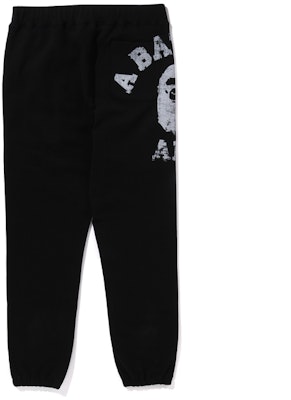 Bape A BATHING APE FW23 Celana Jogger Knit Logo Ape Sweatpants. 0ZXPTM152001L Lookbook Bape A BATHING APE FW23 Celana Jogger Knit Logo Ape Sweatpants. 0ZXPTM152001L