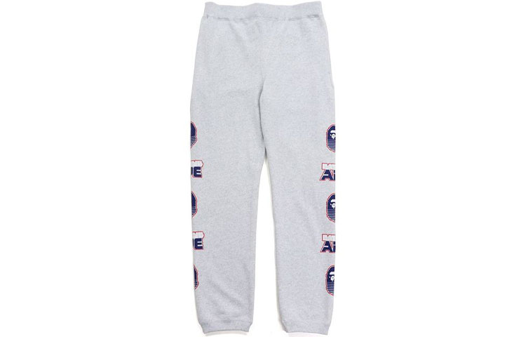 Shop Bape A BATHING APE Logo 猿人圖案寬鬆針織運動長褲。 1H80-152-010