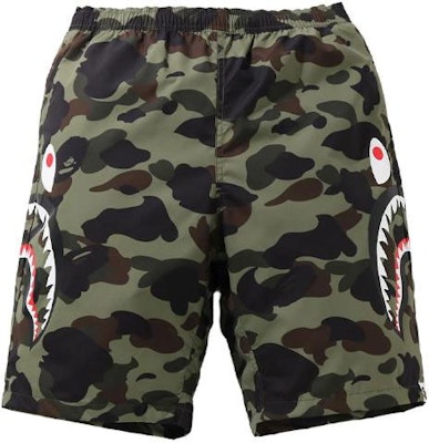 Bape A BATHING APE 鯊魚迷彩休閒沙灘短褲 1st Camo Print. 1H30-153-012 Buy Bape A BATHING APE 鯊魚迷彩休閒沙灘短褲 1st Camo Print. 1H30-153-012