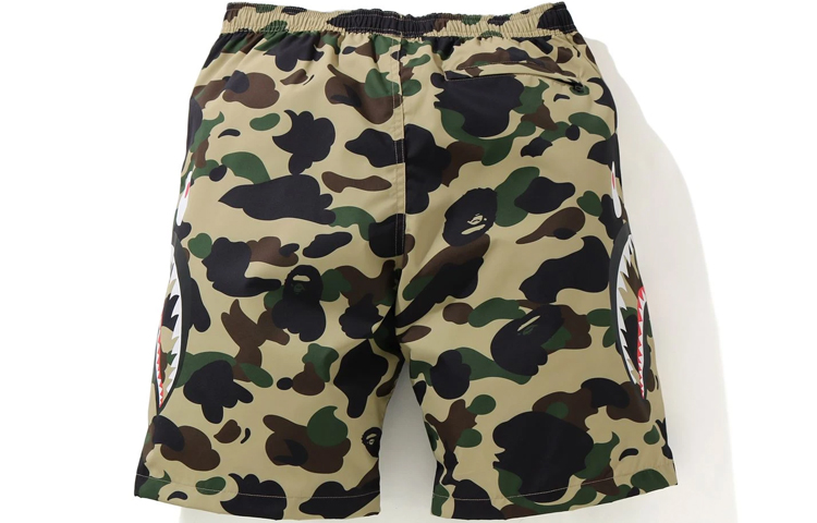 Sizing Bape A BATHING APE 鯊魚迷彩休閒沙灘短褲 1st Camo Print. 1H30-153-012