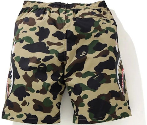 Bape A BATHING APE 鯊魚迷彩休閒沙灘短褲 1st Camo Print. 1H30-153-012 Sizing Bape A BATHING APE 鯊魚迷彩休閒沙灘短褲 1st Camo Print. 1H30-153-012