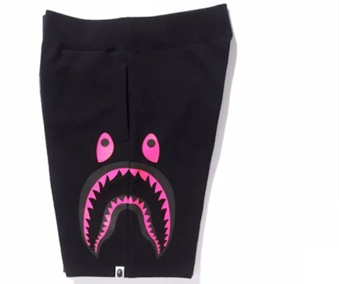Bape A BATHING APE 鯊魚迷彩拼接短褲 男女休閒風格. TBD-BAPE-16 Lookbook Bape A BATHING APE 鯊魚迷彩拼接短褲 男女休閒風格. TBD-BAPE-16