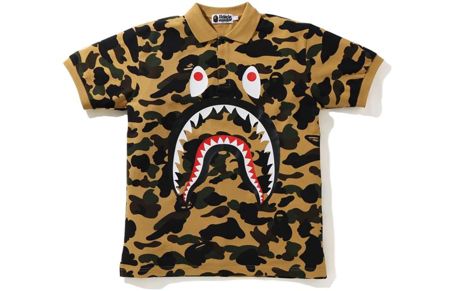 Shop Bape A BATHING APE 鲨鱼迷彩短袖POLO衫 0ZXPOM112006G