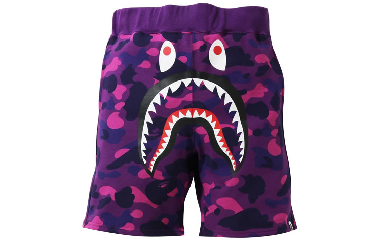 Shop Bape A BATHING APE 鯊魚系列彩色迷彩鯊魚休閒短褲 1H20-153-006
