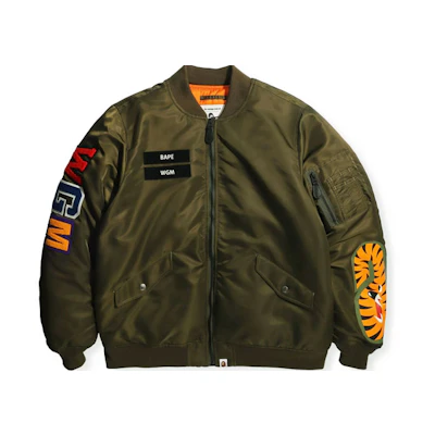 Bape A BATHING APE Shark Series Shark Head Print Loose Fit Bomber Jacket Men. 1H80-141-012