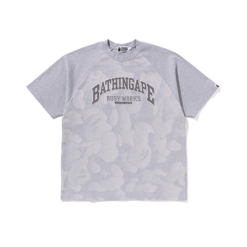 Shop Bape A BATHING APE SS24 字母迷彩圖案插肩短袖T恤 男款。 0ZXTEM109313M