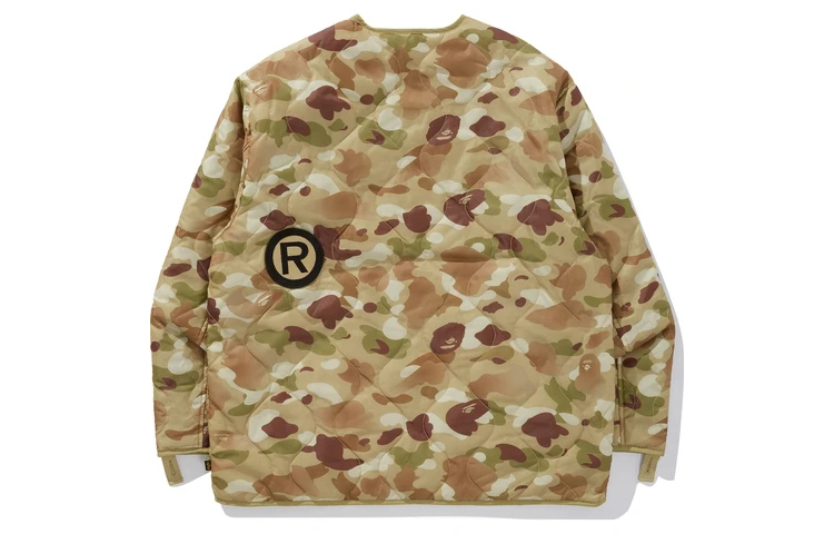 Lookbook Bape A BATHING APE x Alpha Industries Jaket Reversible Camo Olive Logo - Lelaki. 1G73-140-904