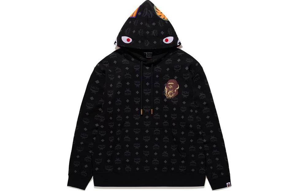 Order Sudadera Unisex Bape x MCM SS24 con Logo Ape y Estampado Integral. 0ZXSWM114901M