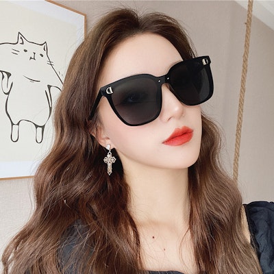 ベイプ バペスタ メタリック ゴールド (Bei Pu Bapesuta Metarikku Gōrudo) 1589 Purchase ベイプ バペスタ メタリック ゴールド (Bei Pu Bapesuta Metarikku Gōrudo) 1589