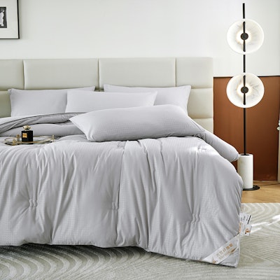 BAPE Bapesta FS-025 Rendah 'Putih' 336 40