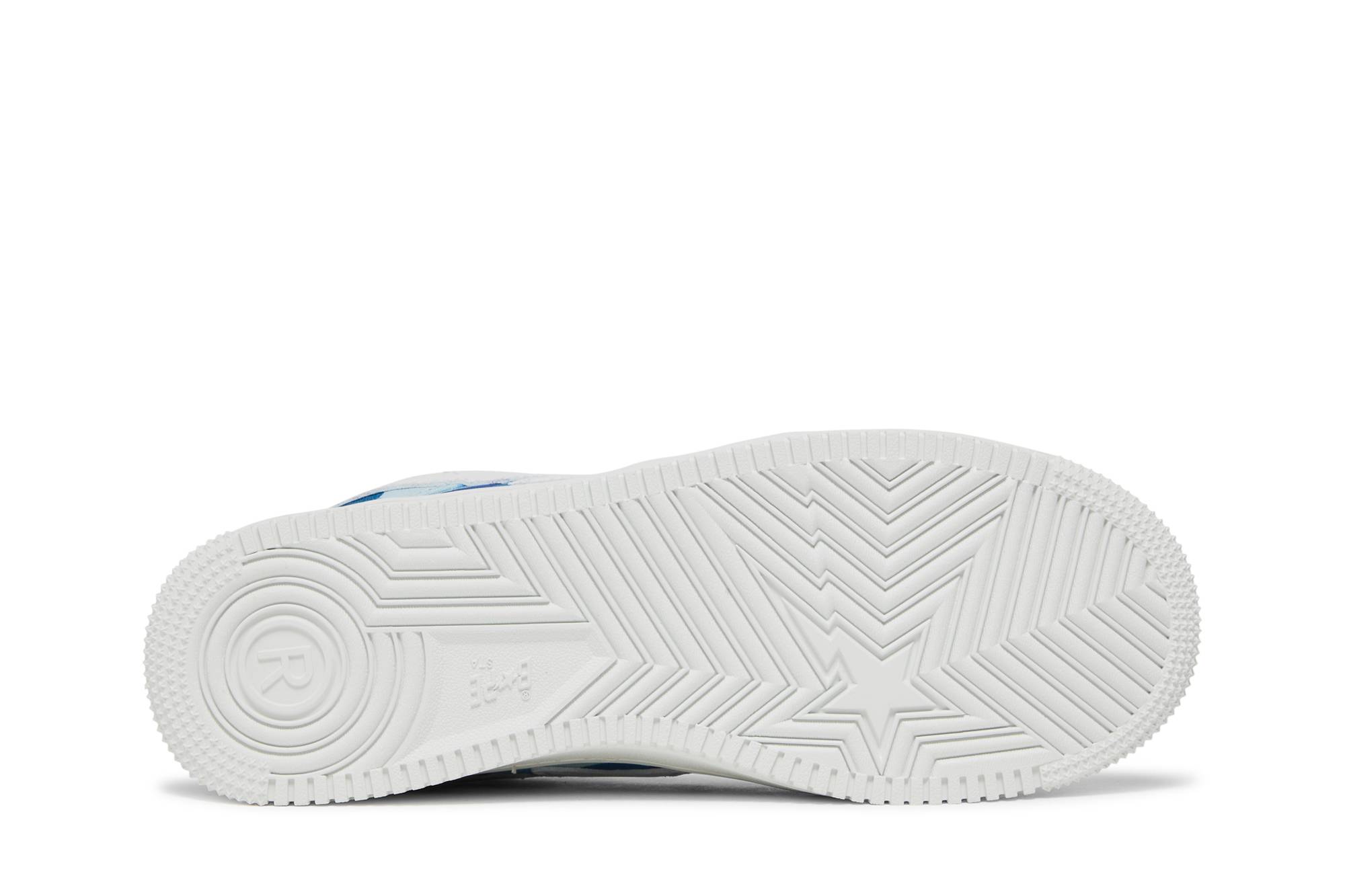 Shop 베이프 베이페스타 로우 '20주년 블루 ABC 카모' 1G30191001-BLU