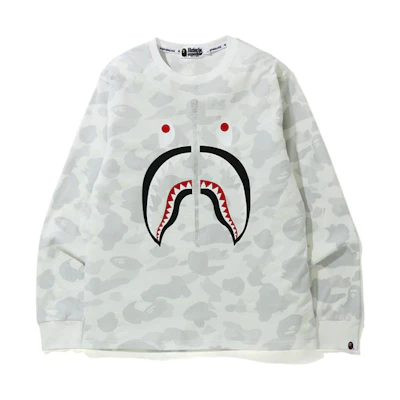 BAPE City Camo WGM Shark Tee Glow-In-The-Dark Shark Sweatshirt Unisex 1F70-111-008