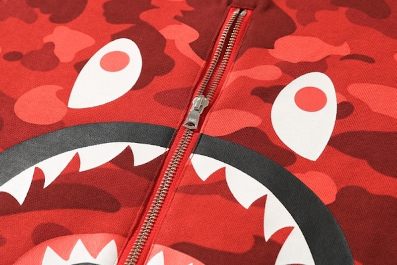 BAPE Color Camo Metal Zip Shark Crewneck Red 圖 2