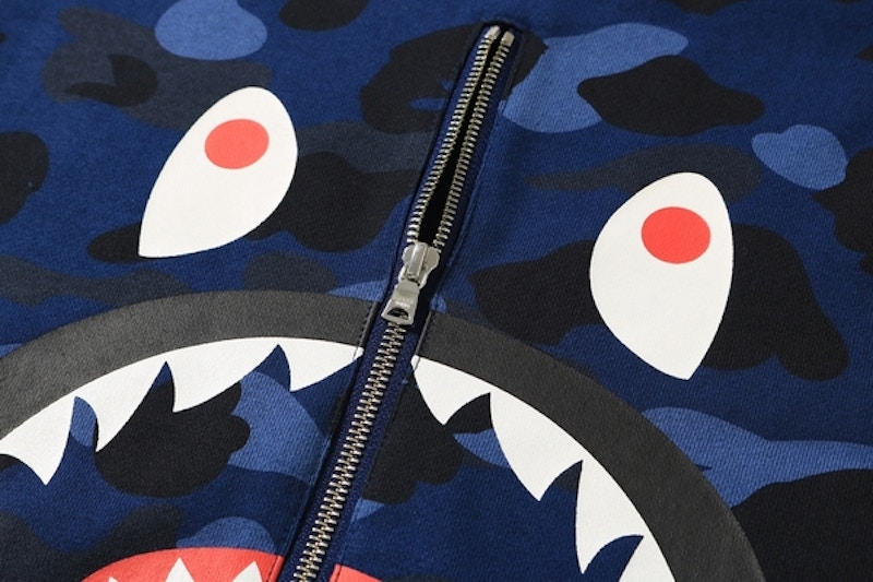 Order ベイプ カラカモ シャーク クルーネック 青
