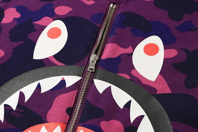 Order ベイプカラーカモシャーククルーネック紫
