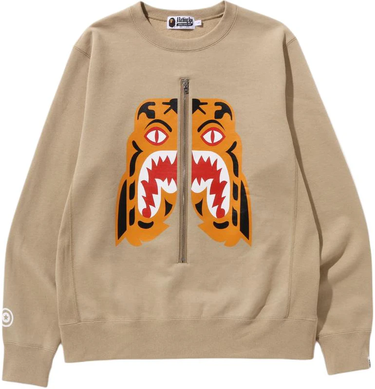 bape-crewneck-loose-sweatshirt-with-animal-alphabet-print-1-k30-113-006