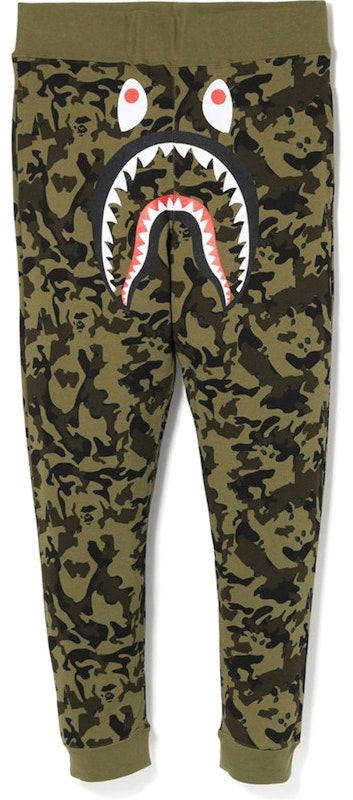 bape-desert-camo-shark-slim-sweat-pants-green