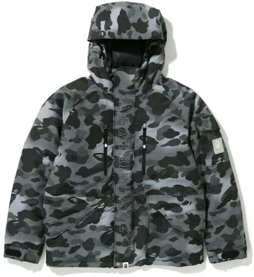 BAPE FW22 男款迷彩字母印花連帽羽絨外套. 1I80-144-006 Order BAPE FW22 男款迷彩字母印花連帽羽絨外套. 1I80-144-006