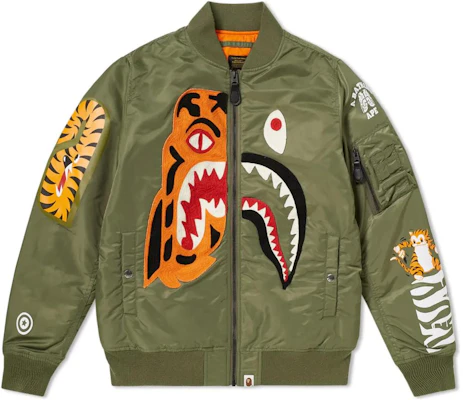 BAPE FW22 Jaket Lengan Panjang Zip-Up Cetakan Hijau 1D70141022 Buy BAPE FW22 Jaket Lengan Panjang Zip-Up Cetakan Hijau 1D70141022