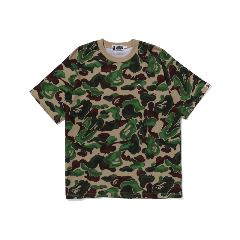 BAPE FW23 Ape Embroidery Multicolor Camo Graphic T-Shirt for Men. 0ZXTEM109057L