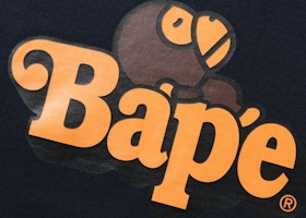 A BATHING APE®リラックスフィット マイロ フーディー (ネイビー)
Order A BATHING APE®リラックスフィット マイロ フーディー (ネイビー)