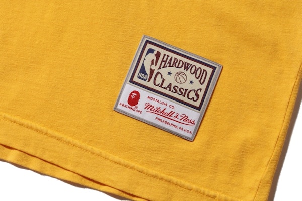 Bape Mitchell & Ness 湖人隊黃T恤 Lookbook Bape Mitchell & Ness 湖人隊黃T恤