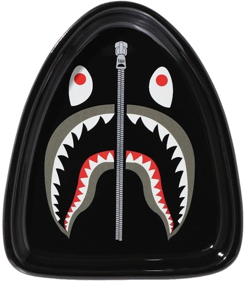 bape-shark-ashtray-black