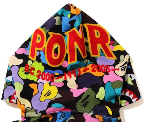 Bape Shark Hoodie Penuh Zip Hitam Lookbook Bape Shark Hoodie Penuh Zip Hitam