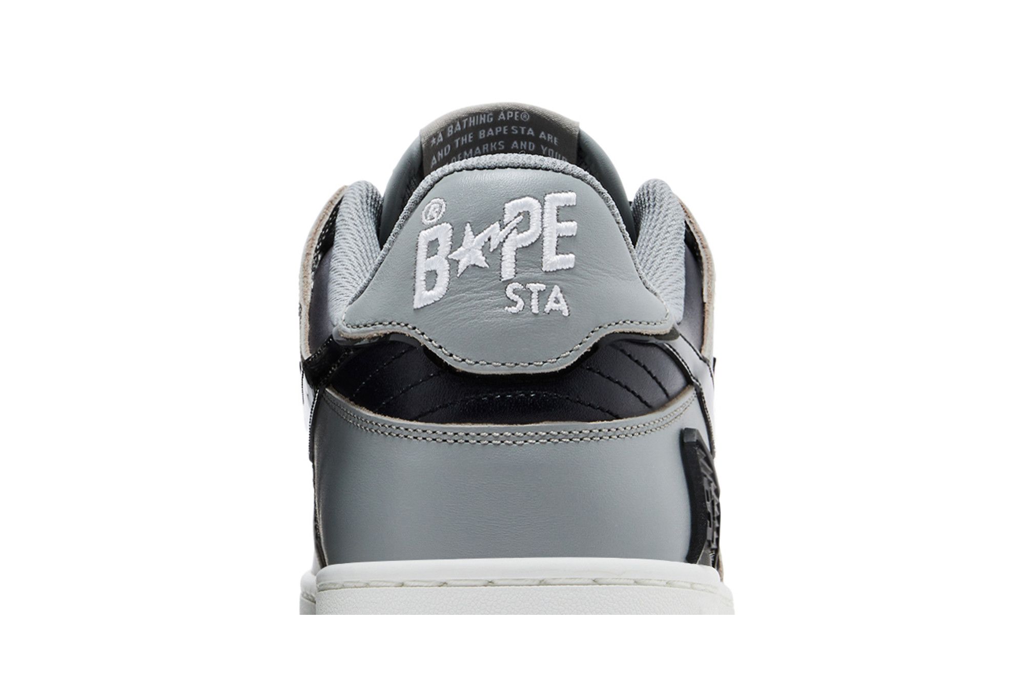 Sizing BAPE Sk8 Sta #5 'Hitam Gradasi' 1I70191021-BLK