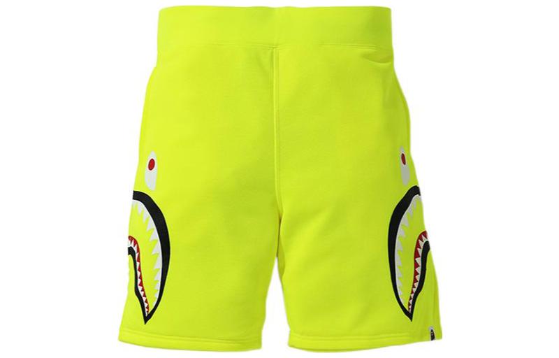 Shop BAPE 鯊魚圖案休閒短褲. 0ZXSPM153010E