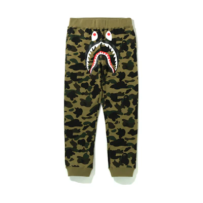 BAPE SS22 Shark Camo Print Sweatpants. 0ZXPTM152014I