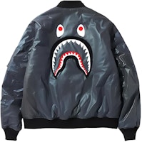 BAPE SS22 Black Shark Print Zip-Up Bomber Jacket for Men. 0ZXJKM141006I BAPE SS22 Black Shark Print Zip-Up Bomber Jacket for Men. 0ZXJKM141006I