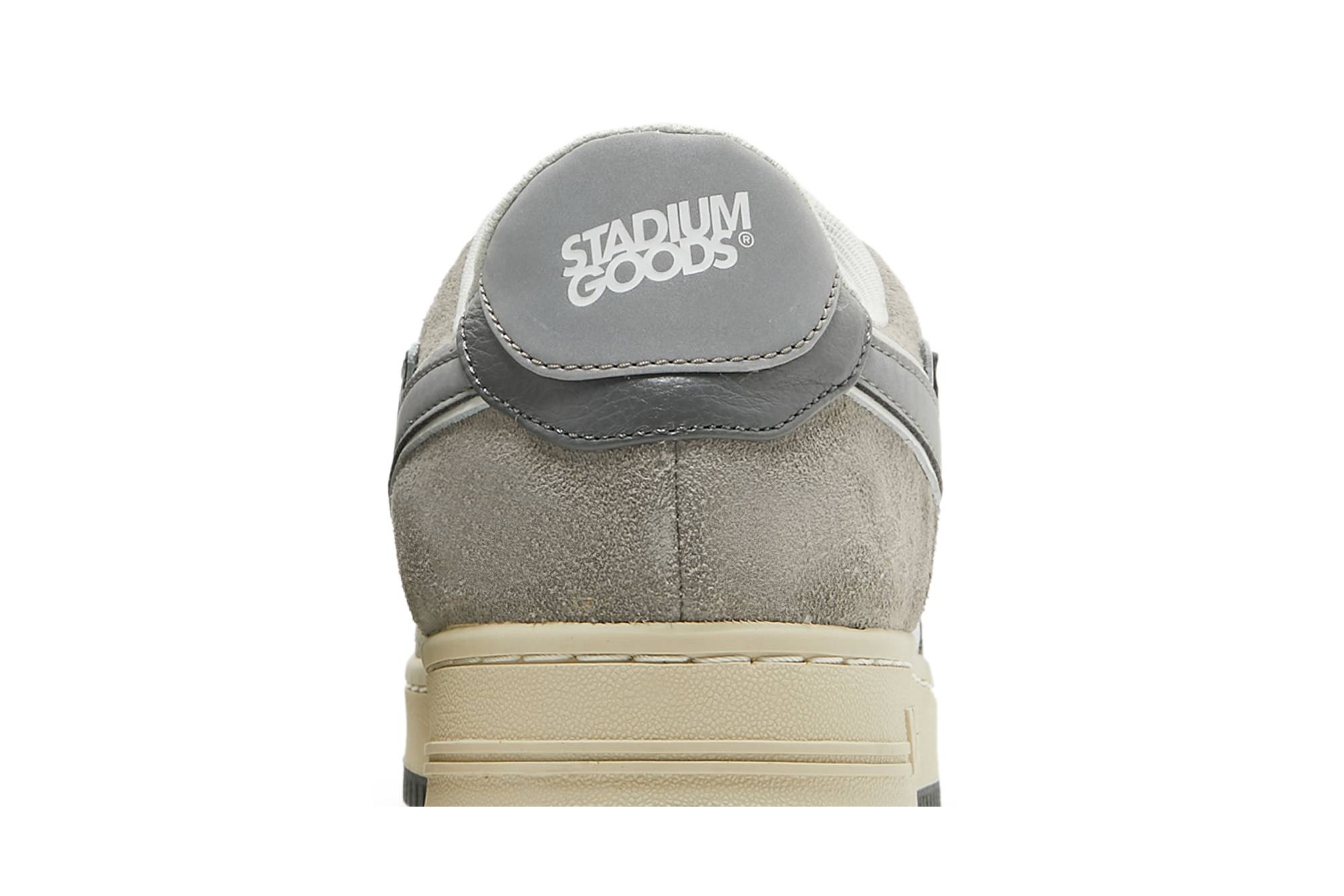 Sizing BAPE Stadium Goods x Bapesta 'Lexington Grey' Abu-Abu M000002-H