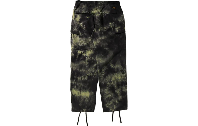 Lookbook 베이프 타이다이 로고 자수 스트레이트 핏 캐주얼 팬츠. 1I80-152-012