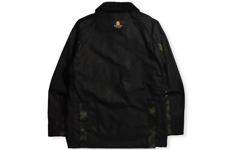 Lookbook BAPE x Barbour Jaket Hitam Corak Camo dengan Kolar Fuzzy Kolaborasi. 1H72-141-902