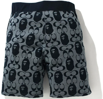 BAPE x COACH 联名全覆盖标志休闲短裤. 1H73-153-902 Shop BAPE x COACH 联名全覆盖标志休闲短裤. 1H73-153-902