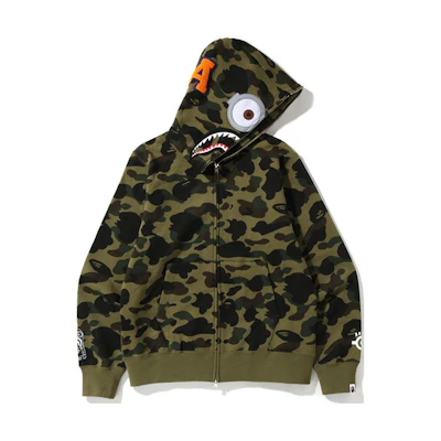 BAPE Minions Shark Hoodie FW22 Camo Print Collaboration 0ZXSWM115902J