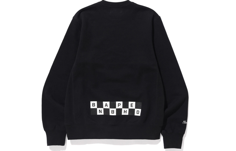 Lookbook BAPE x NEIGHBORHOOD Kerjasama Black Crewneck Sweatshirt. 1E73-113-908