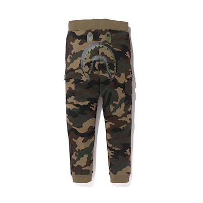 BAPE UNDFTD Woodland Camo Shark Slim Pants Unisex Camo Sweatpants. 1D73-152-922