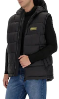 Shop Barbour 徽章拉鍊無袖背心 黑色 MGI0186BK11