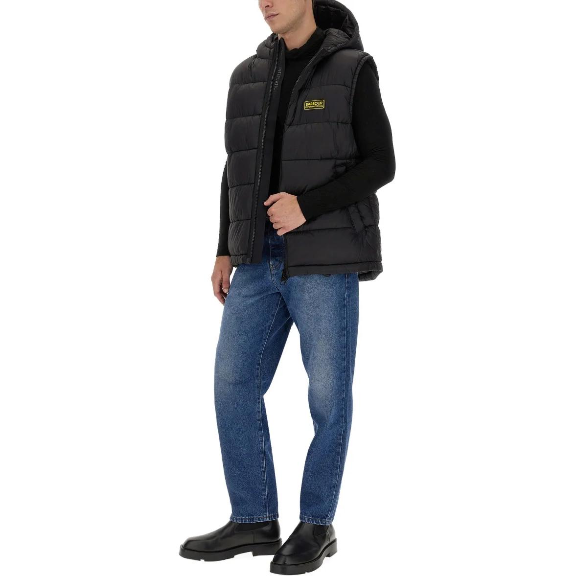 Purchase Barbour Badge Zip Rompi Tanpa Lengan Hitam MGI0186BK11